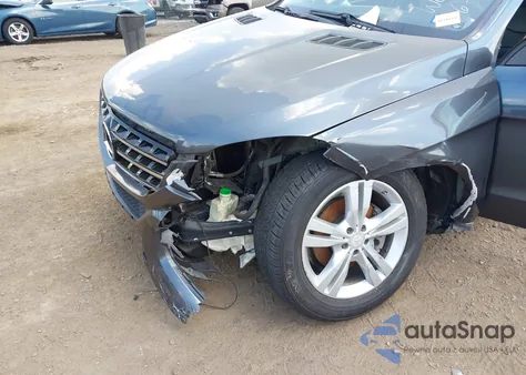 2013 Mercedes-Benz Ml 350 z USA, uszkodzony, nr VIN 4JGDA5JB8DA136092